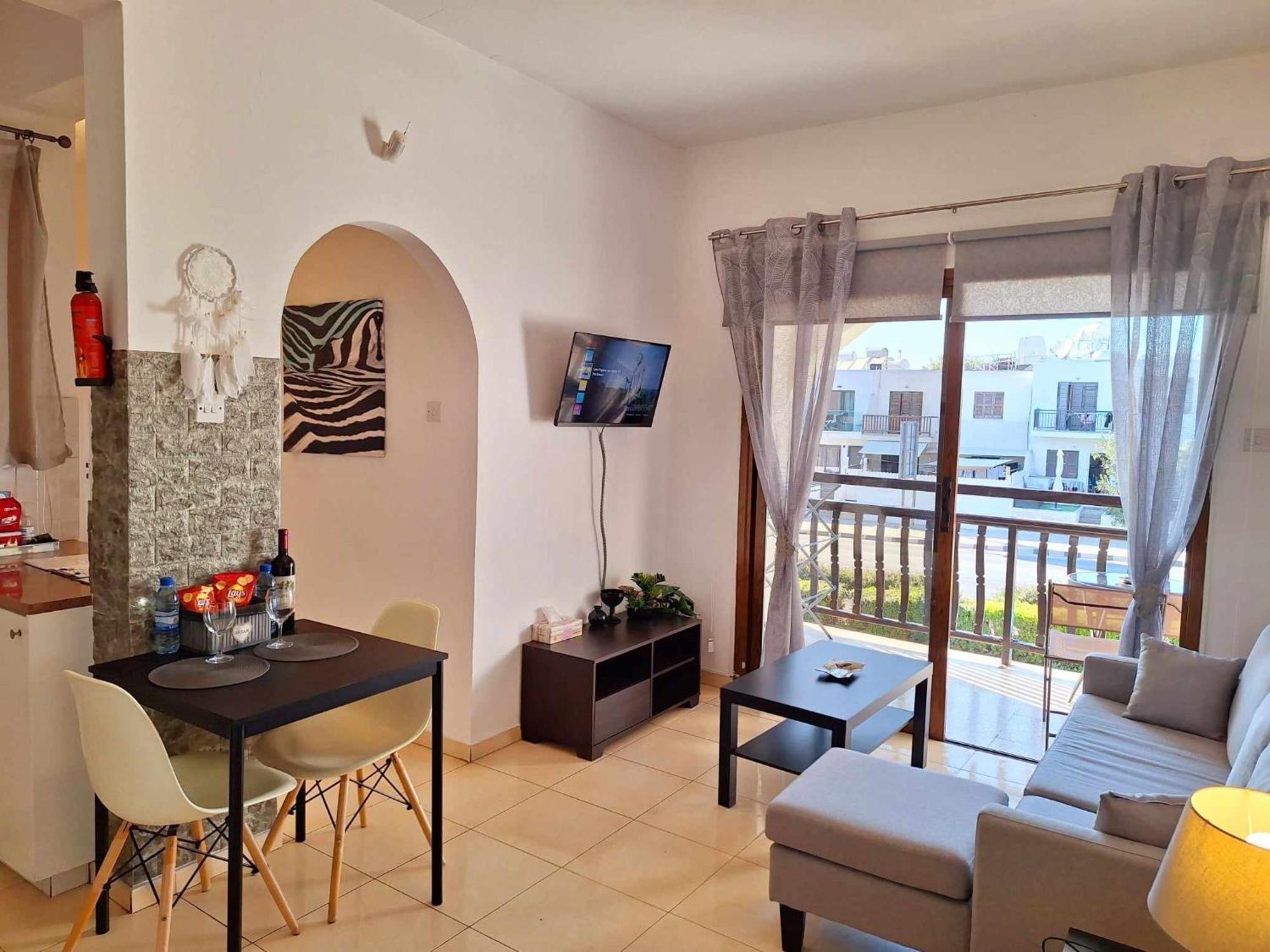 Kato Paphos Apt 400M To The Beach 외부 사진